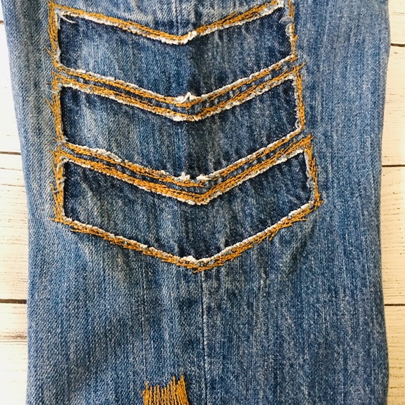 Embroidered Wide leg Flared  jeans - Picture 4 of 8